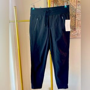 Athleta joggers. Black, size 6.